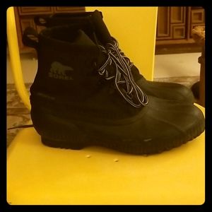 Sorel waterproof boots Black mens size 9.5